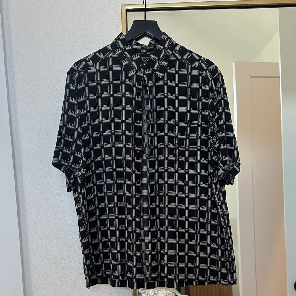Classic summer button up